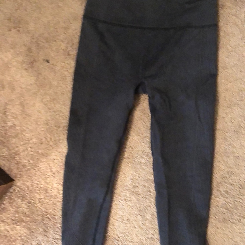 Dark blue leggings